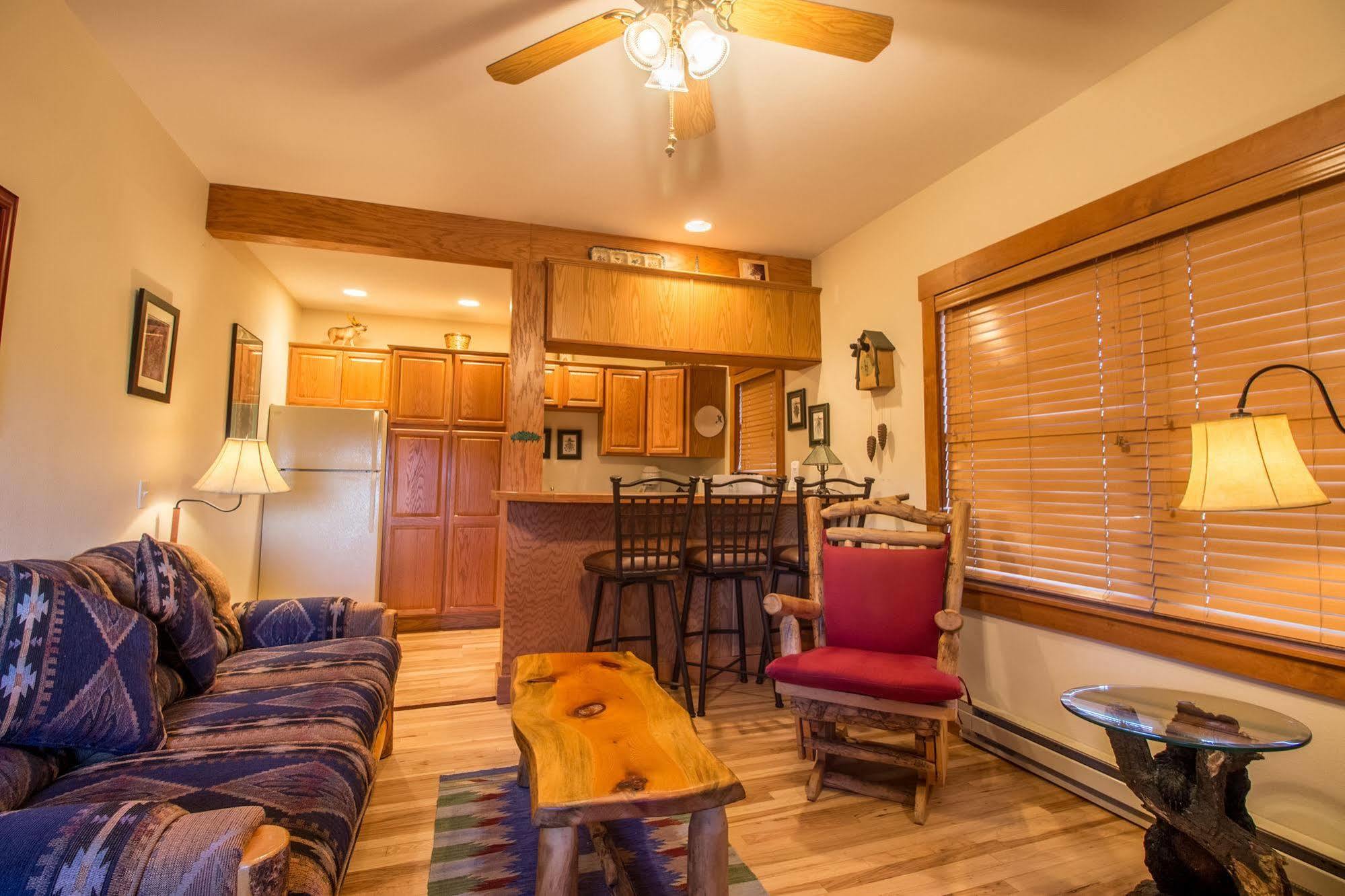Marys Lake Lodge Mountain Resort And Condos Estes Park Exterior photo
